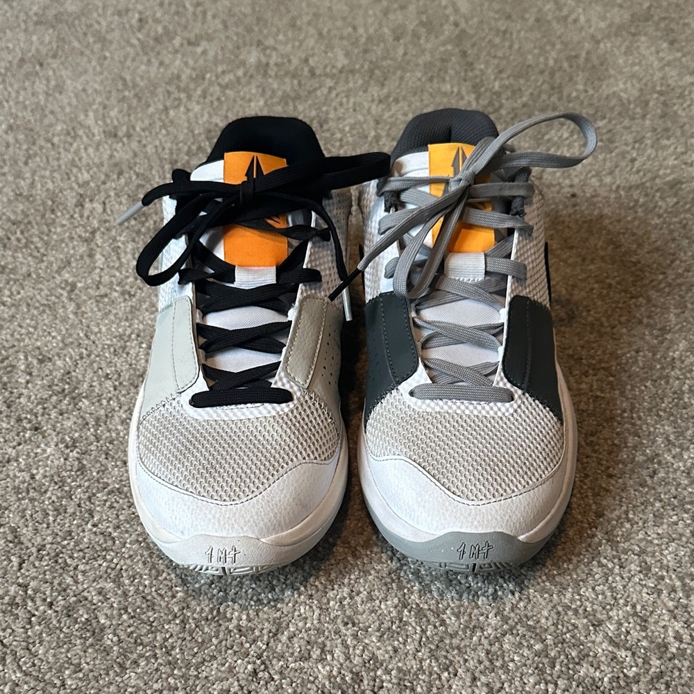 Nike Ja Morant 1 Basketball Shoe